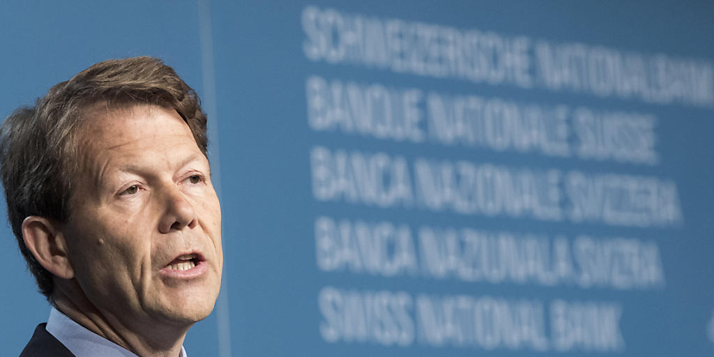 Die SNB hält weiter an Negativzinsen fest, wie SNB-Vize Fritz Zurbrügg in einem Interview erläuterte. (Archiv)