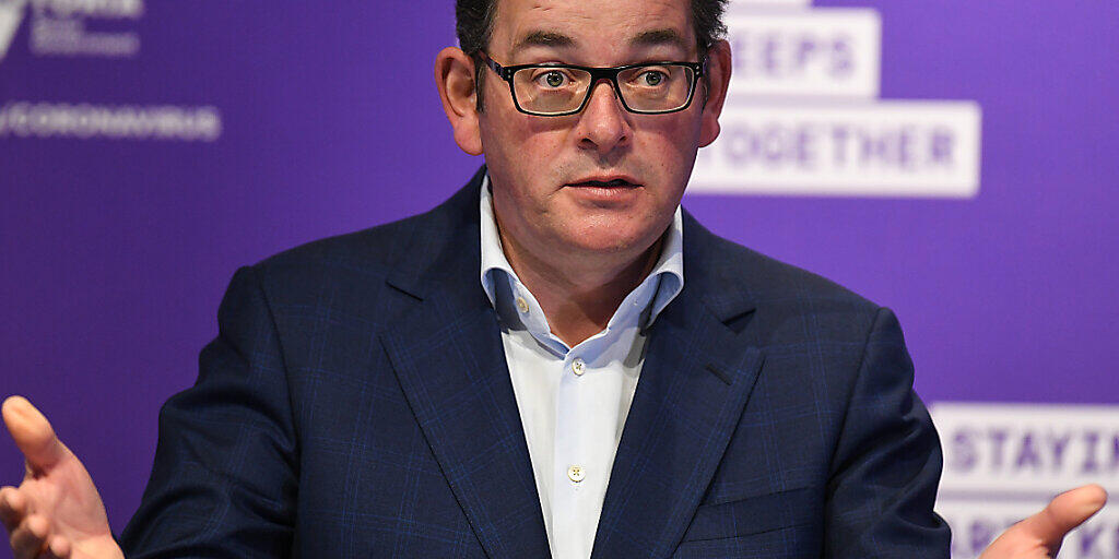 Victorian Premier Daniel Andrews addresses the media during a press conference in Melbourne, Sunday, September 27, 2020. Victoria has reported 16 new COVID-19 cases and two deaths as Melbourne awaits a relaxation of lockdown restrictions. (AAP Image/Erik Anderson) NO ARCHIVING Victorian Premier Daniel Andrews addresses the media during a press conference in Melbourne, Sunday, September 27, 2020. Victoria has reported 16 new COVID-19 cases and two deaths as Melbourne awaits a relaxation of lockdown restrictions. (AAP Image/Erik Anderson) NO ARCHIVING