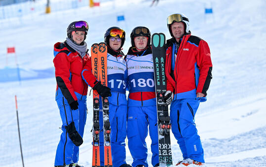Die Liechsteiner Athleten zeigten starke Leistungen im Ski-Alpin und Ski-Nordisch. Doch ein Medaillenerfolg blieb noch aus.
