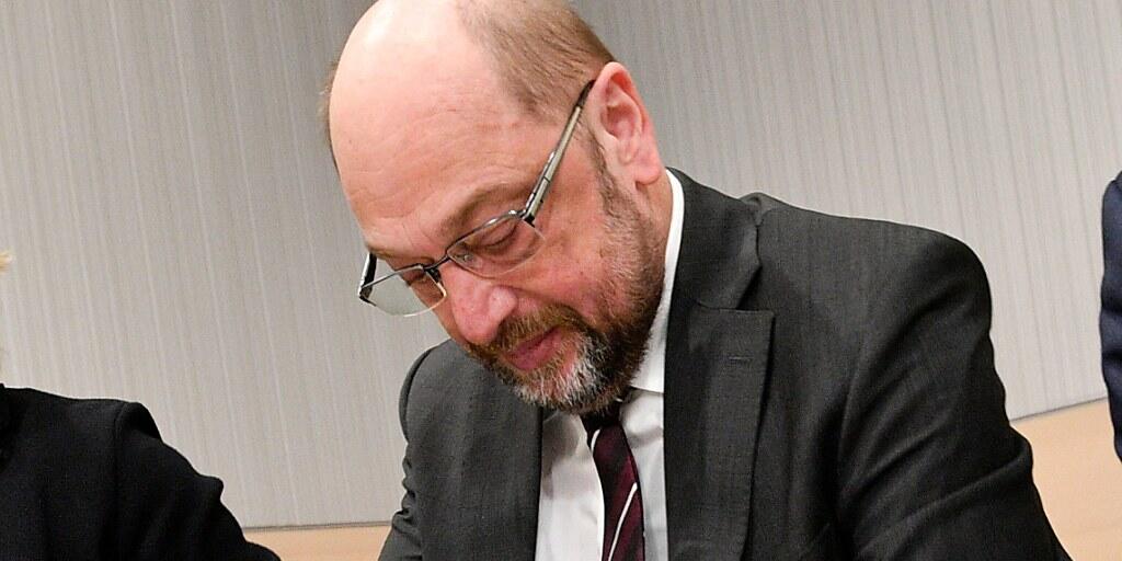 SPD-Chef Martin Schulz sieht seine Partei mit schlechten Umfragewerten bei den Wählern konfrontiert. (Archivbild)