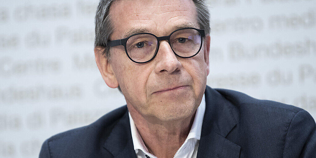 Matthias Egger gibt die Leitung der Covid-19-Taskforce des Bundes Ende Juli ab, bleibt aber Mitglied der Taskforce. (Archivbild)