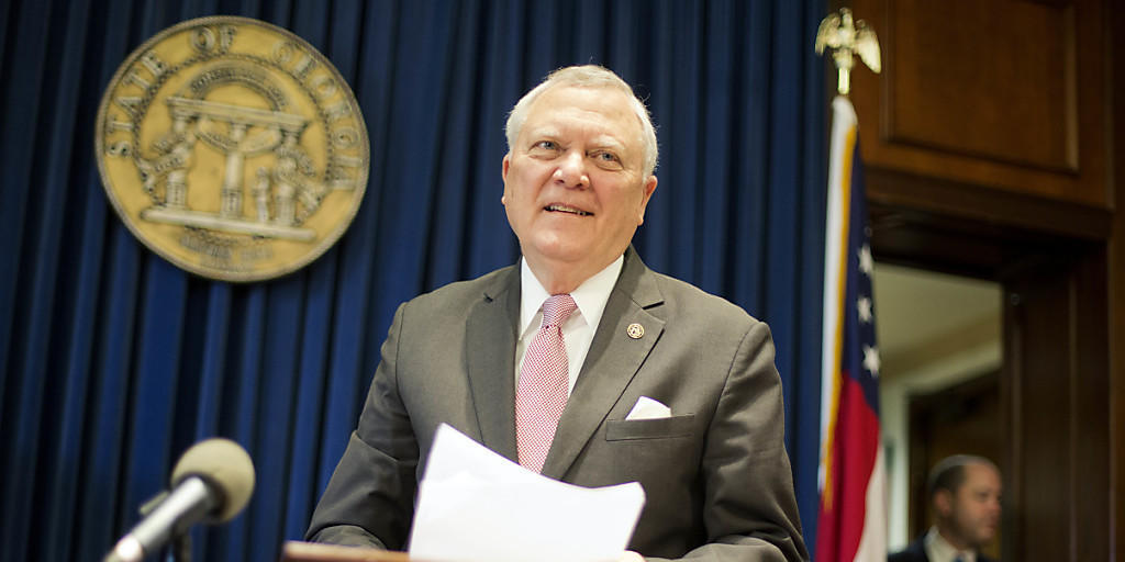 Gouverneur Nathan Deal legt sein Veto gegen das diskriminierende Gesetz ein.