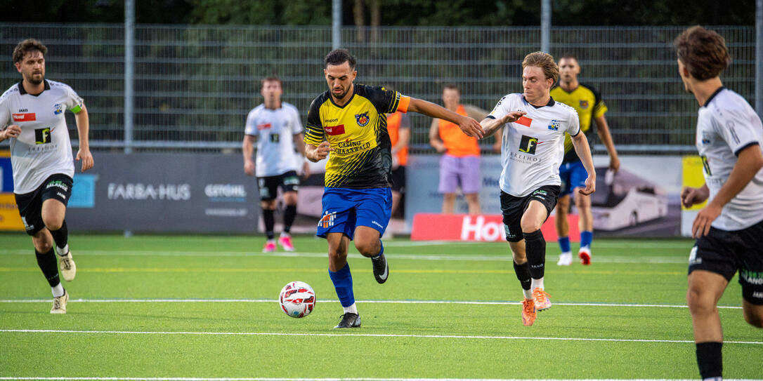 Medin Murati (l.) erzielte bereits zwei Tore in dieser Saison f&uuml;r die USV.