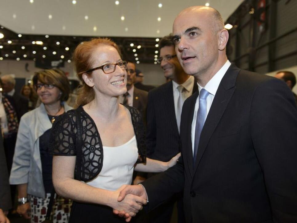Isabelle Falconnier - hier 2015 mit Bundesrat Alain Berset - gibt nach sieben Jahren die Leitung der Genfer Buchmesse ab.