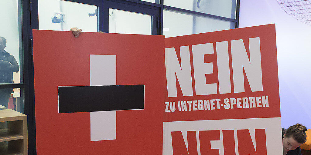 Das Argument der Internetsperren zeigt im bisherigen Abstimmungskampf Wirkung: Das Geldspielgesetz würde heute abgelehnt. Das zeigt die erste Tamedia-Umfrage. (Archiv)