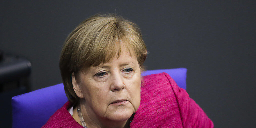 Die grosse Koalition unter der Führung von Angela Merkel verliert bei den Wählern in Deutschland an Zustimmung. (Archivbild)