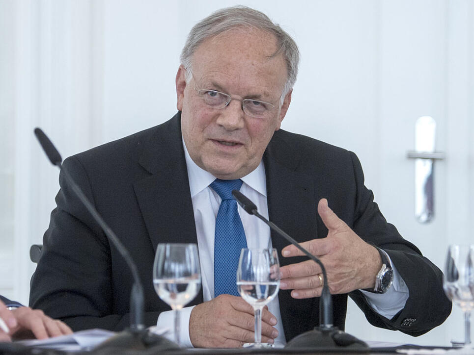 Wirtschaftsminister Johann Schneider-Ammann r&auml;umt in einem Interview Kommunikationsfehler ein. (Archivbild)