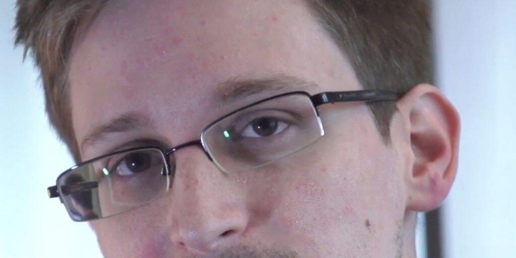 Ikone oder Buhmann - je nach Standpunkt: der fr&uuml;here NSA-Geheimdienstmitarbeiter Edward Snowden (Aufnahma vom Juni 2013).