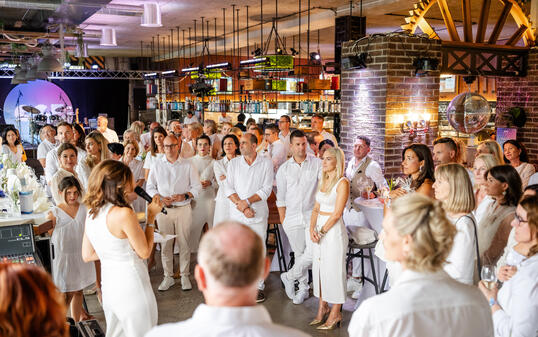 White Charity Party – Esswerk Eschen