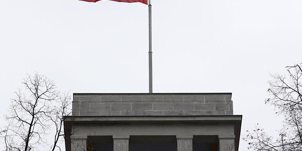 Die russische Botschaft Unter den Linden in Berlin.