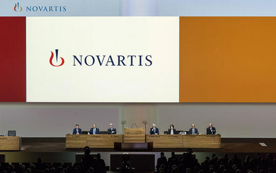 Der Pharmakonzern Novartis tut Gutes und spricht davon. (Archiv)