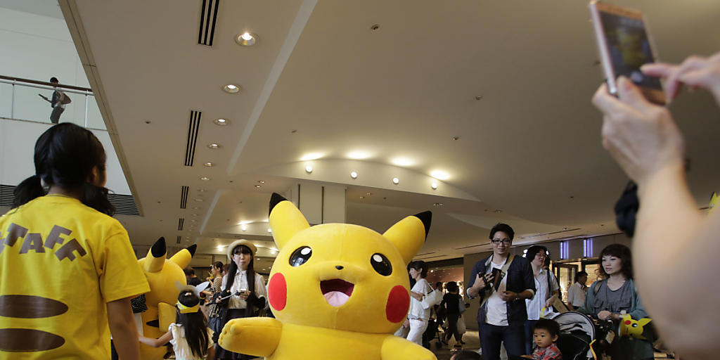 Pikachu in Tokio: Die Jagd nach den Pokemon-Figuren hat bei Google die meisten Suchanfragen ausgelöst. (Archivbild) Pikachu in Tokio: Die Jagd nach den Pokemon-Figuren hat bei Google die meisten Suchanfragen ausgelöst. (Archivbild)