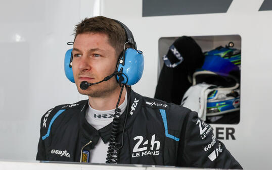Matthias Kaiser führte als Startfahrer in Le Castellet über mehrere Runden das Rennen an und musste dann zuschauen wie fast alles gegen sein Team lief.