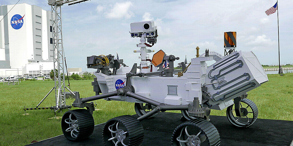 Der Mars-Rover "Perseverance" wird Bodenproben auf dem Roten Planeten nehmen, die dann an die Erde zurückgeschickt werden. (Archivbild)