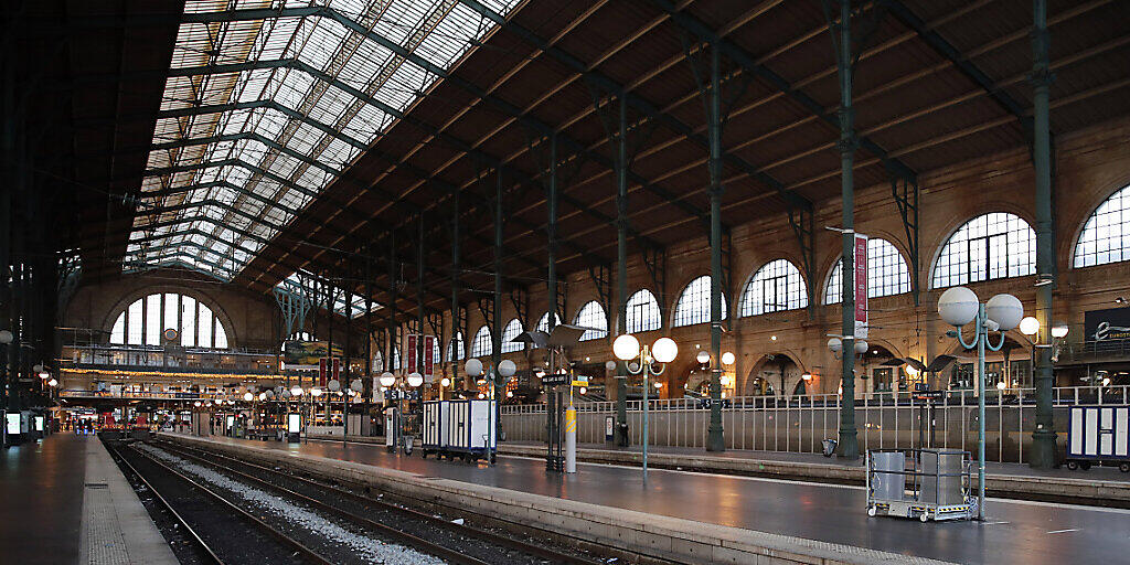 Gähnende Leere in der Pariser Gare du Nord.