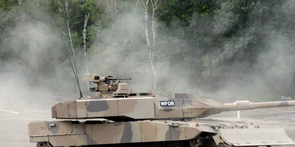 Eines der bekanntesten Produkte des deutschen Rüstungskonzerns Krauss-Maffei Wegmann ist der Panzer "Leopard". (Archiv)
