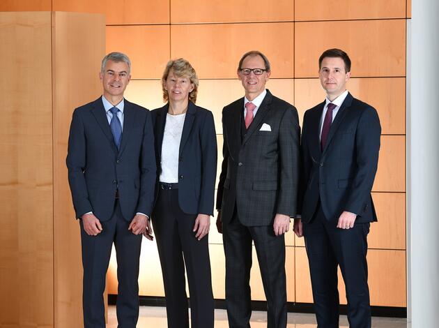 Neue Bank Stellt Gl Neu Auf Vaterland Online