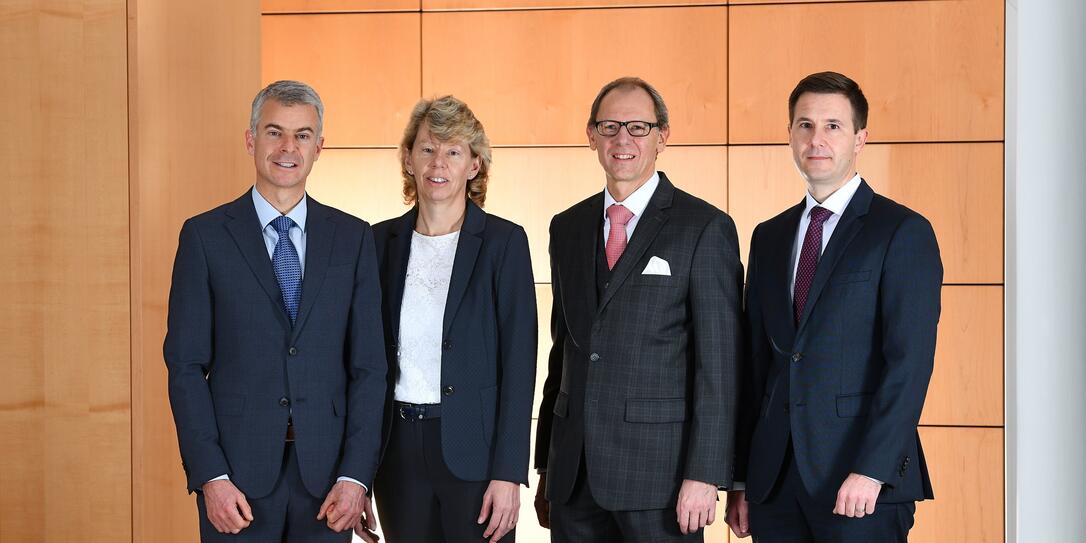 Neue Bank Stellt Gl Neu Auf Vaterland Online