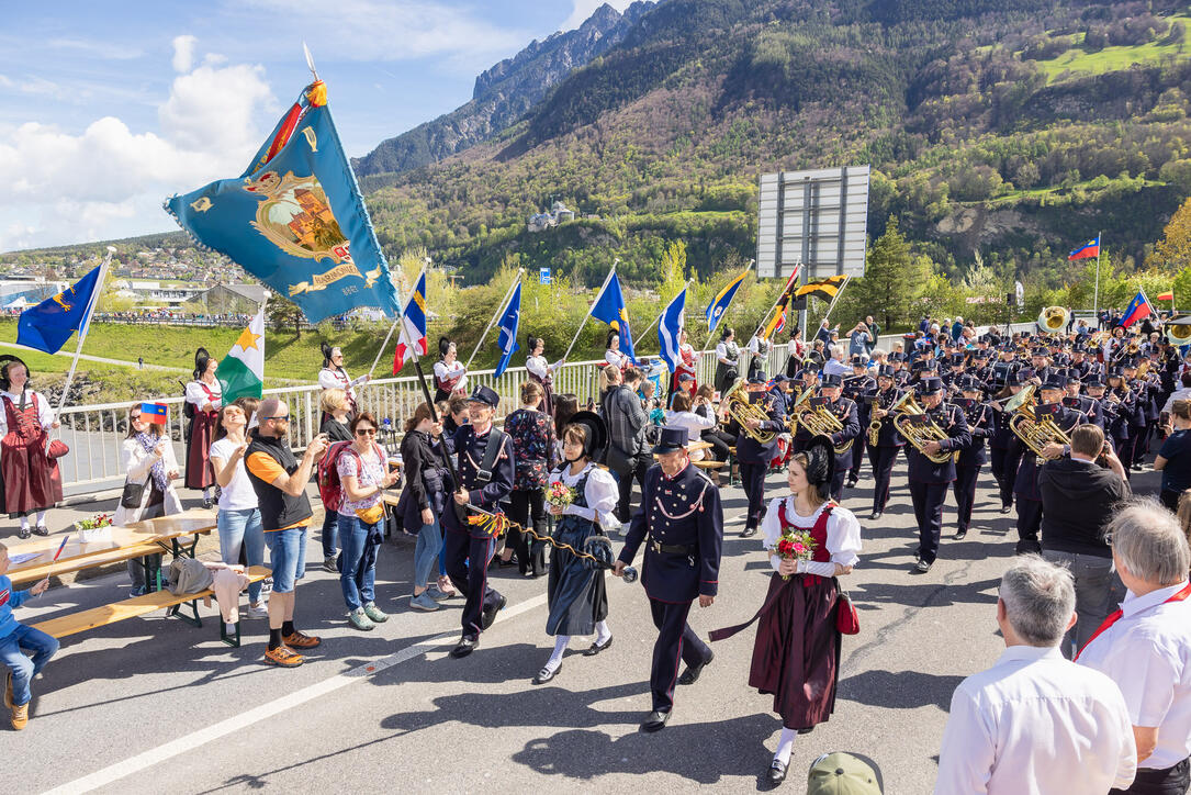 Feierlichkeiten zum Jubiläum bei der alten Rheinbrücke Vaduz–Sevelen