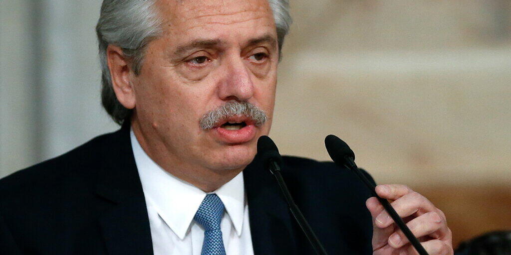 Der argentinische Präsident Alberto Fernandez hat eine Zahlungsfrist für die Schuldentilgung verstreichen lassen. Das Land steuert damit auf einen Staatsbankrott zu. Es wäre nicht der erste. (Archivblid)