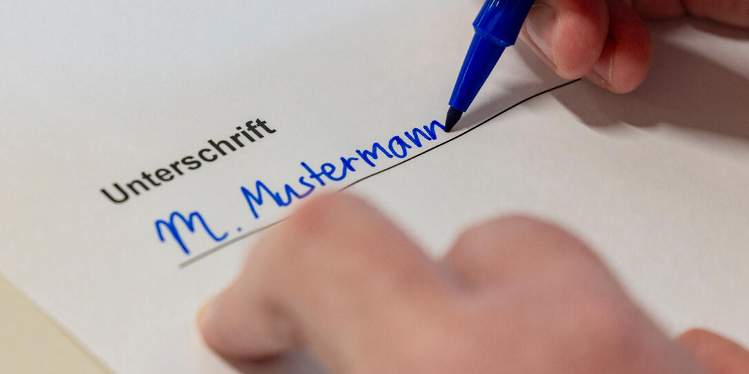 Symbolbild Unterschrift