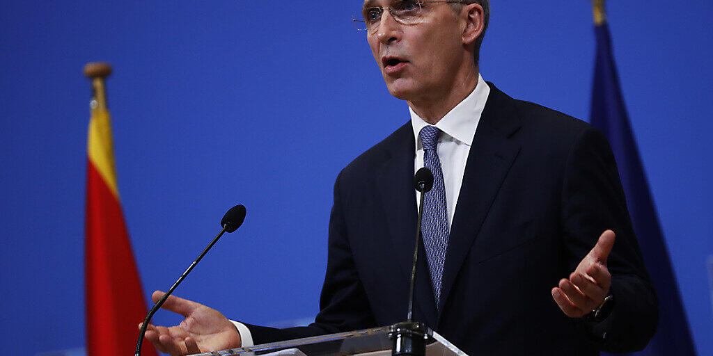 ARCHIV - Nato-Generalsekretär Jens Stoltenberg spricht während einer Pressekonferenz. Foto: Francisco Seco/AP Pool/dpa