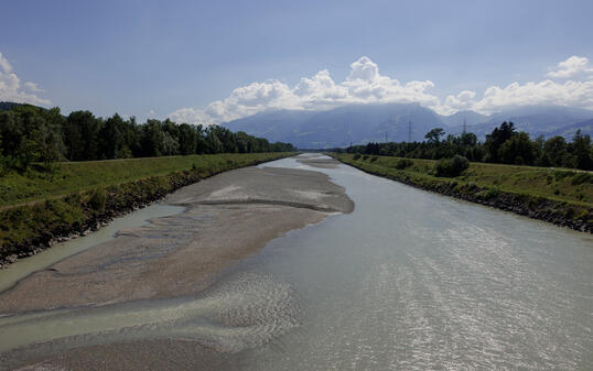 Niedriger Wasserstand im Rhein, Ruggell