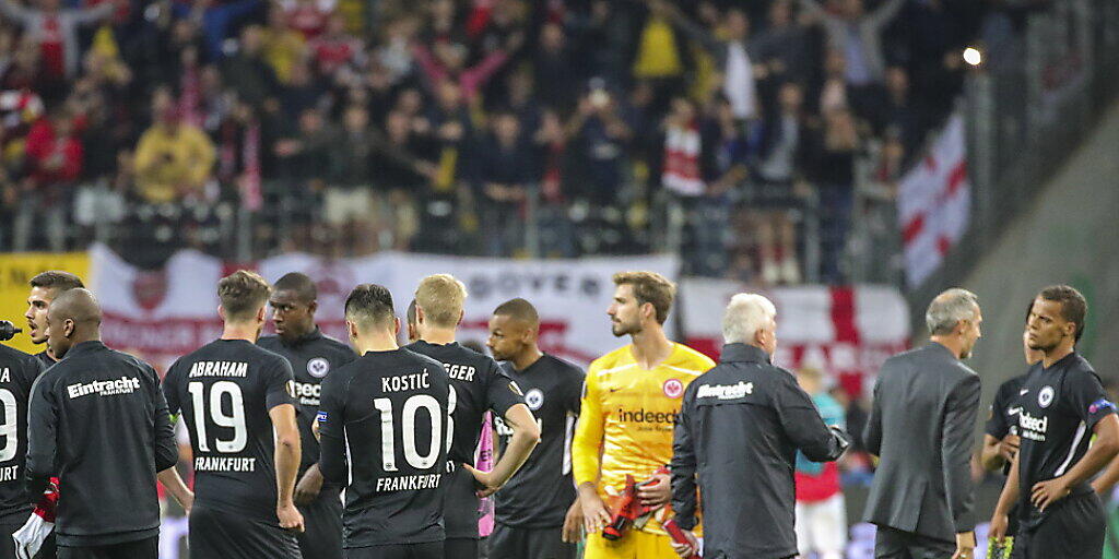 Für einmal im Europacup daheim geschlagen: Die Spieler von Eintracht Frankfurt Für einmal im Europacup daheim geschlagen: Die Spieler von Eintracht Frankfurt