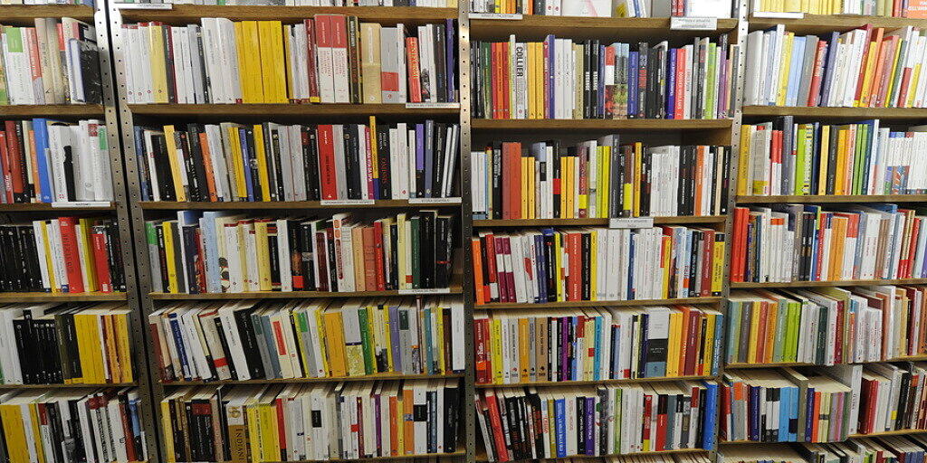 So mancher Schweizer Buchverlag wird kreativ im Coronajahr 2020, damit seine Bücher für die Kundinnen und Kunden überhaupt sichtbar werden. (Archivbild)