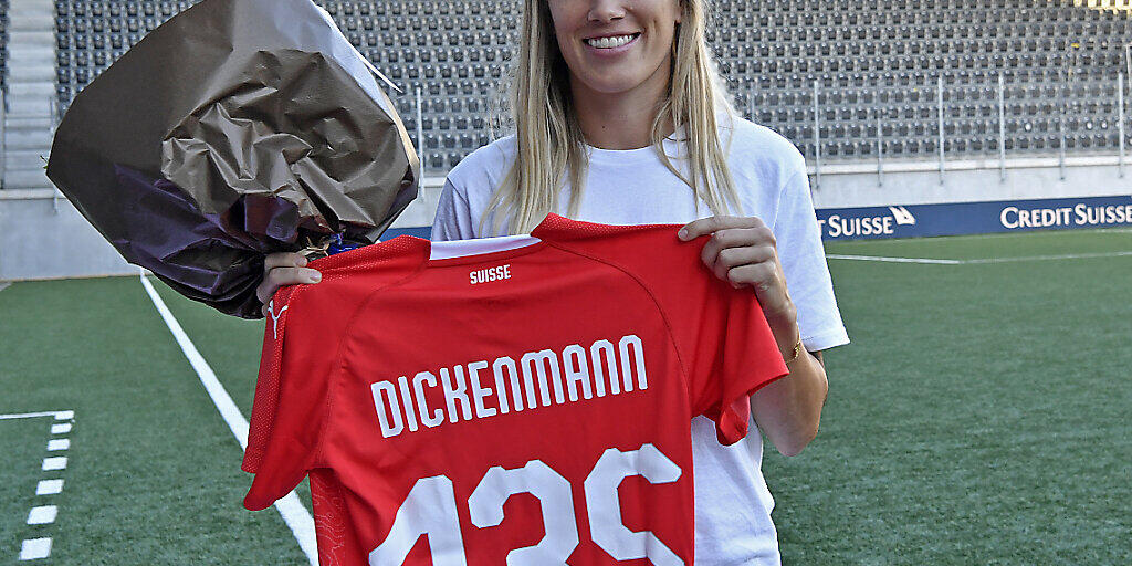 Lara Dickenmann beendet im Sommer ihre Karriere Lara Dickenmann beendet im Sommer ihre Karriere