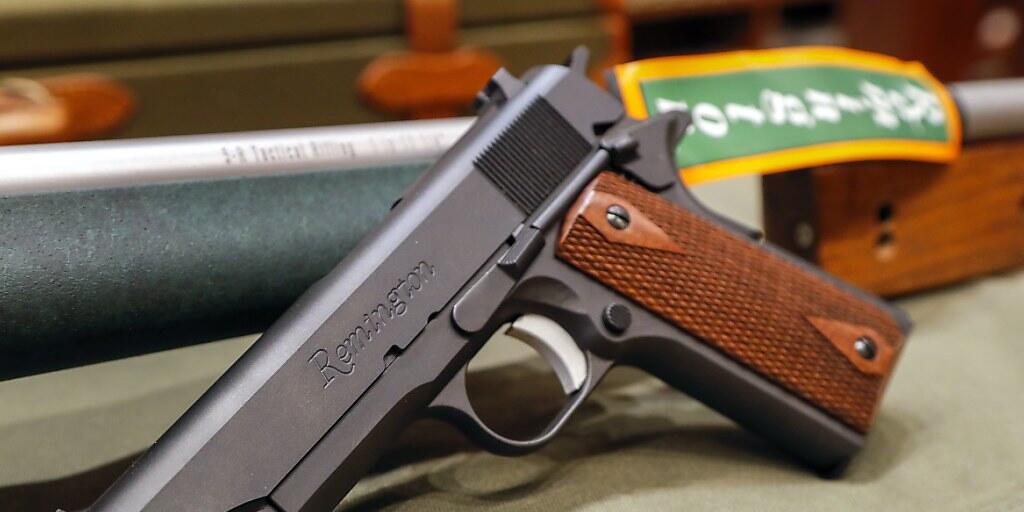 Die US-Waffenschmiede Remington Outdoor hat im vergangenen Jahr deutlich weniger Waffen verkauft. Nun musste sie Insolvenz anmelden. (Archiv)