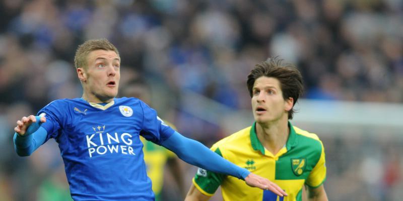 Für Timm Klose (rechts) endete das erste halbe Jahr in England bei Norwich City mit dem Abstieg aus der Premier League