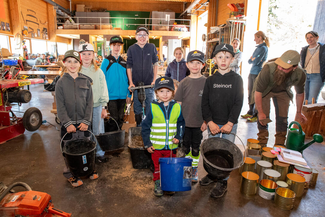 Umweltputzete und Basteln von Nisthilfen in Triesenberg (18.04.2026)