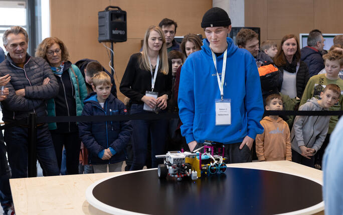 Robo-League bei der Ivoclar in Schaan