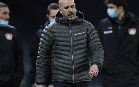Leverkusens Chefcoach Peter Bosz musste sich fast bis zuletzt ärgern