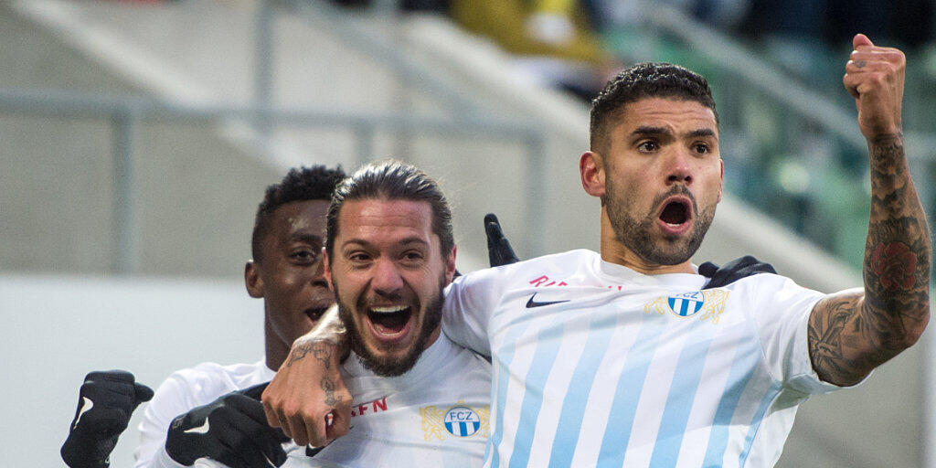 Adrian Winter und Victor Palsson ebneten mit ihren beiden Treffern in der Startphase dem FC Zürich den Weg zum Sieg beim Gastspiel in St. Gallen