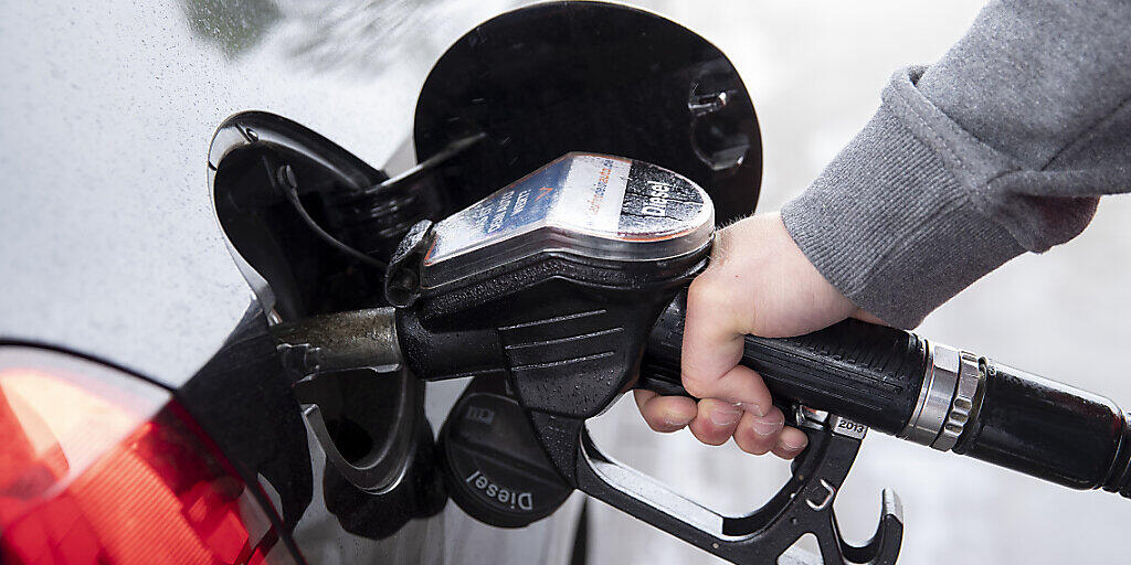 Der Weg für eine Drosselung der Ölproduktion durch das Ölkartell Opec und seine Partner ist frei. (Themenbild) Der Weg für eine Drosselung der Ölproduktion durch das Ölkartell Opec und seine Partner ist frei. (Themenbild)