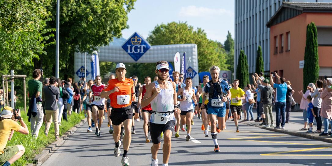 Gestartet wird in Bendern, von wo die Strecke &uuml;ber Schaan und am Schloss Vaduz vorbei nach Silum und weiter nach Steg f&uuml;hrt. Zum  Abschluss fordert der Anstieg &uuml;ber das Sassf&ouml;rkle die L&auml;ufer ein letztes Mal, bevor es &uuml;ber die Turna ins Ziel geht.