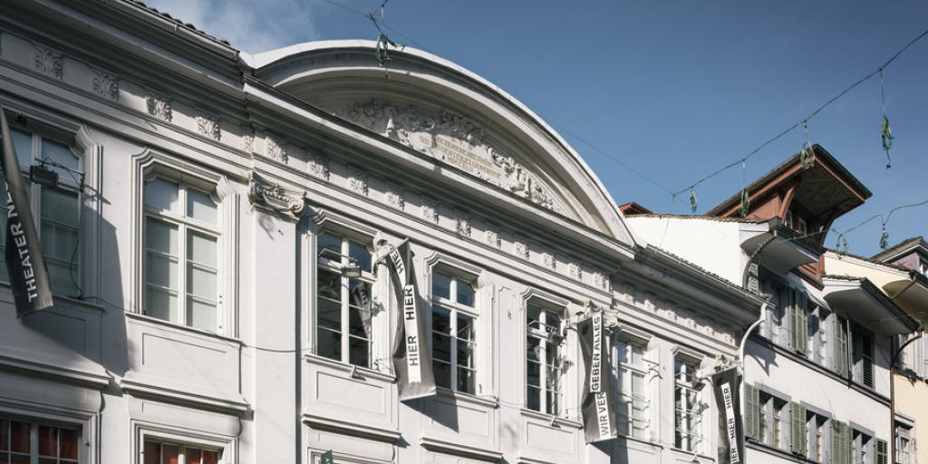 Das Theater Neumarkt in Zürich eröffnet die Spielzeit 2017/18 mit der Inszenierung eines Romans des französischen Schriftstellers Michel Houellebecq. (Archiv)