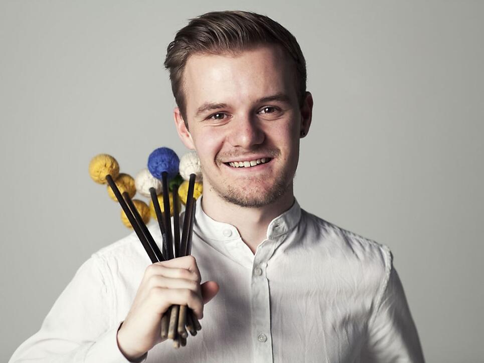 Der Perkussionist Fabian Ziegler aus Matzingen TG ist einer von drei Instrumentalisten, welche vom Migros Kulturprozent mit 14'400 Franken plus Konzertvermittlung gefördert werden. Sieben weitere Instrumentalisten und Instrumentalistinnen erhalten den selben Betrag ohne Konzertvermittlung. (zVg)