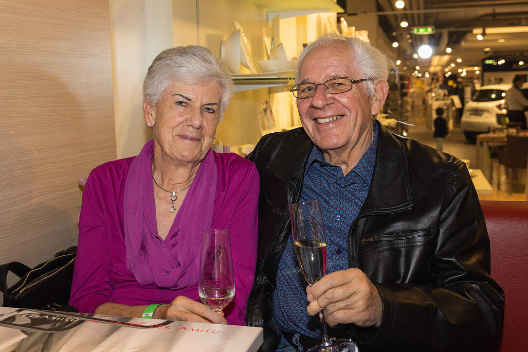 50 Jahre Delta Möbel mit Comedy-Duo Messer und Gabel