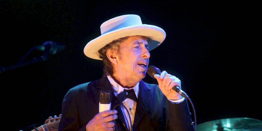 "Sprachlos" sei er gewesen, als er von der Auszeichnung mit dem Literatur-Nobelpreis erfahren habe, sagte Musiker Bob Dylan. Er wolle den Preis annehmen. (Archivbild)