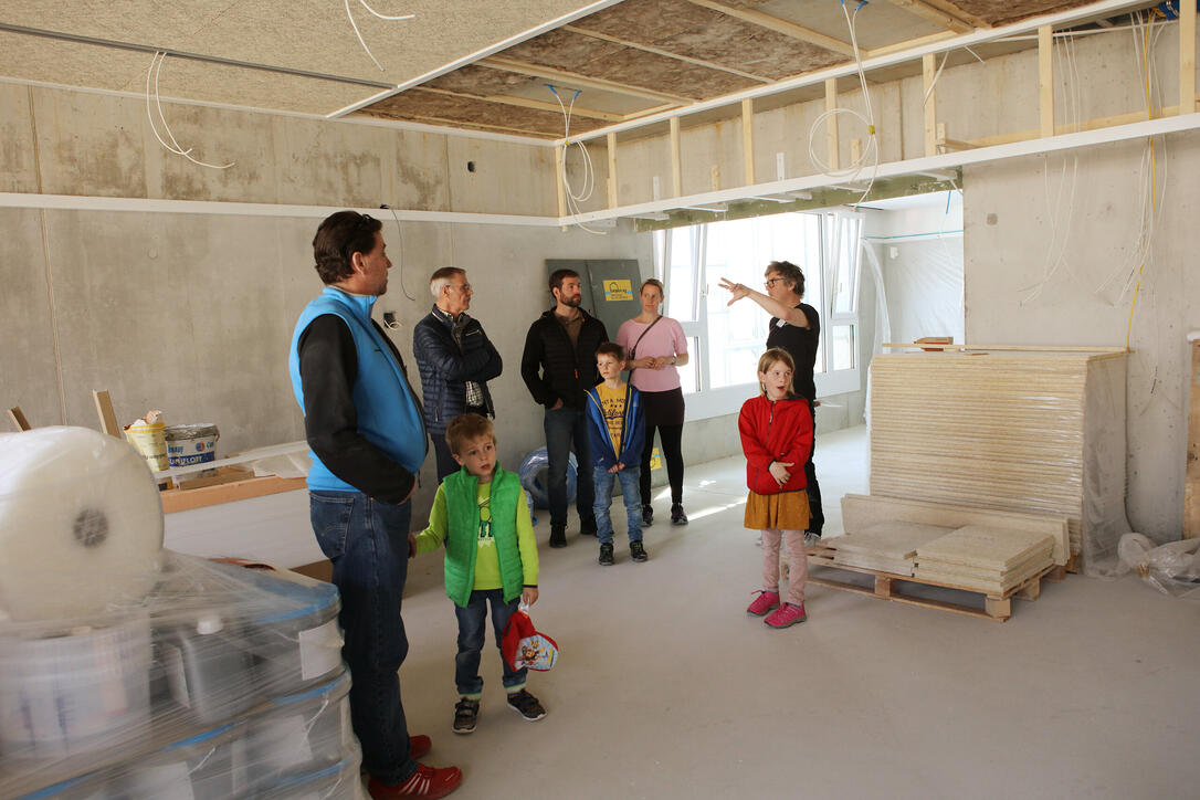 Tag der offenen Baustelle Kindergarten und Doppelturnhalle in Ma