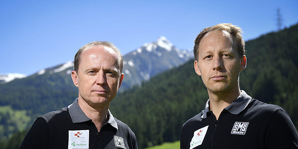 Kurt Betschart (links), technischer Direktor, und David Loosli (rechts), Sportdirektor, zogen vor der letzten Etappe eine positive Bilanz über die Tour de Suisse 2019