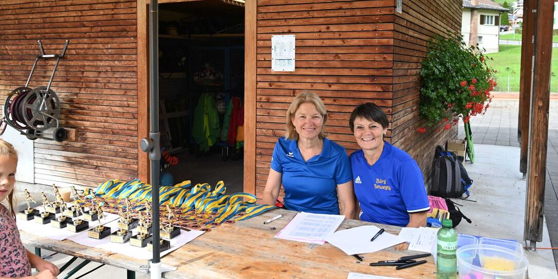 Sportkoordinatorin Biggi Blum-Beck (r.) lancierte gemeinsam mit Diana Heeb (l.) den Sporttag.