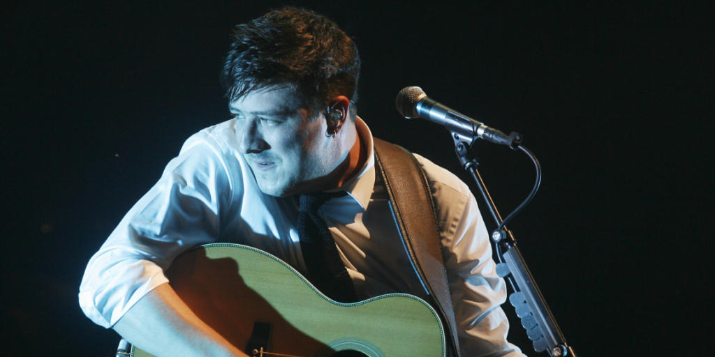 Marcus Mumford, Sänger und Gitarrist der Band Mumford & Sons, 2013 am Glastonbury Music Festival. (Archivbild). Die Briten spielen diesen Sommer am Openair St. Gallen. Marcus Mumford, Sänger und Gitarrist der Band Mumford & Sons, 2013 am Glastonbury Music Festival. (Archivbild). Die Briten spielen diesen Sommer am Openair St. Gallen.