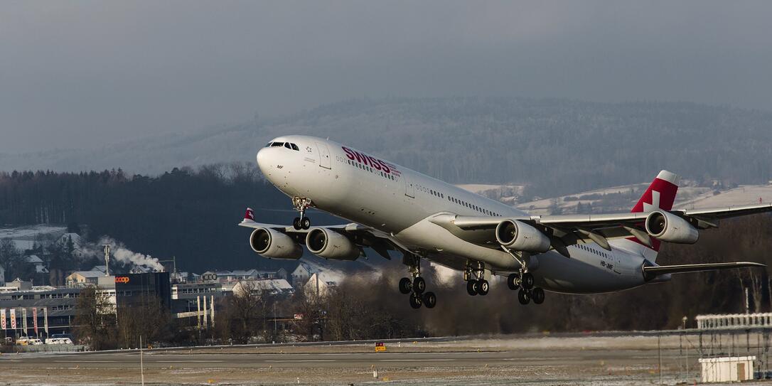 A340, AIRBUS, AIRLINE, AIRPLANE, AIRPORT, HB-JMF, SCHWEIZ, SWISS, SWISS INTERNATIONAL AIRLINES, SWITZERLAND, ZUERICH, ZURICH, ZURICH-AIRPORT