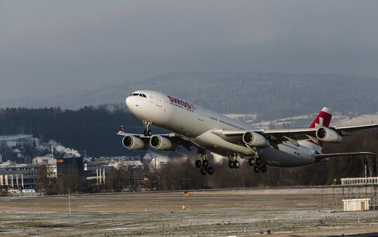 A340, AIRBUS, AIRLINE, AIRPLANE, AIRPORT, HB-JMF, SCHWEIZ, SWISS, SWISS INTERNATIONAL AIRLINES, SWITZERLAND, ZUERICH, ZURICH, ZURICH-AIRPORT