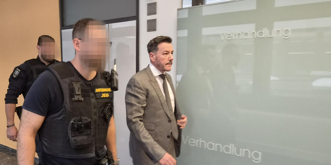 SIGNA-GRÜNDER RENÉ BENKO BEKOMMT FUSSFESSEL