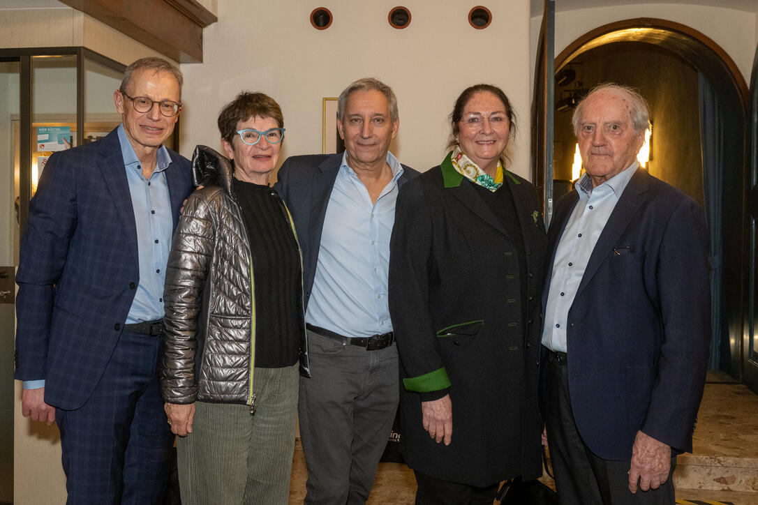 Kinder der Berge - Premierenap&eacute;ro